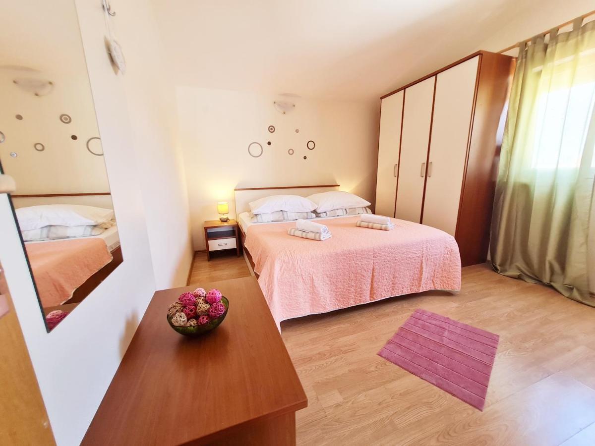 Rooms And Apartments Porat สโตเบรช ภายนอก รูปภาพ