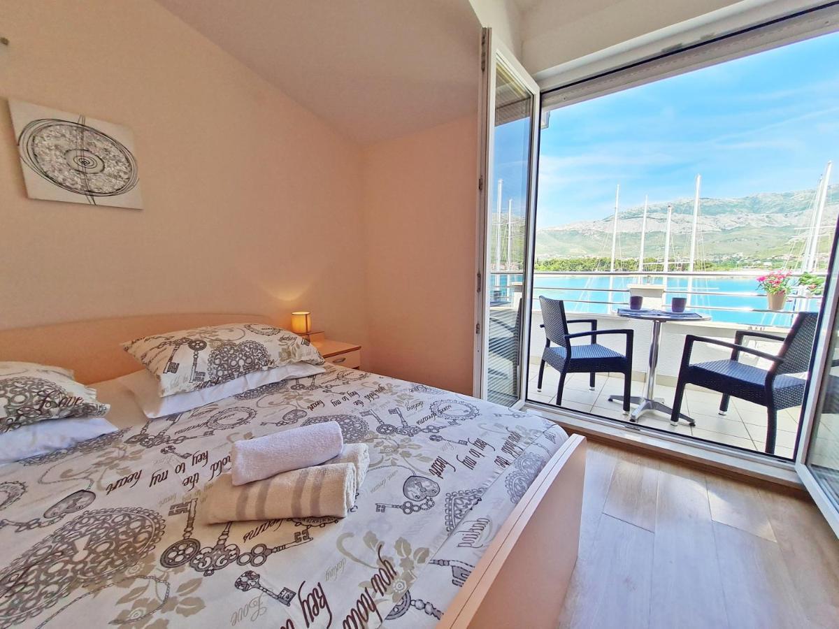 Rooms And Apartments Porat สโตเบรช ภายนอก รูปภาพ