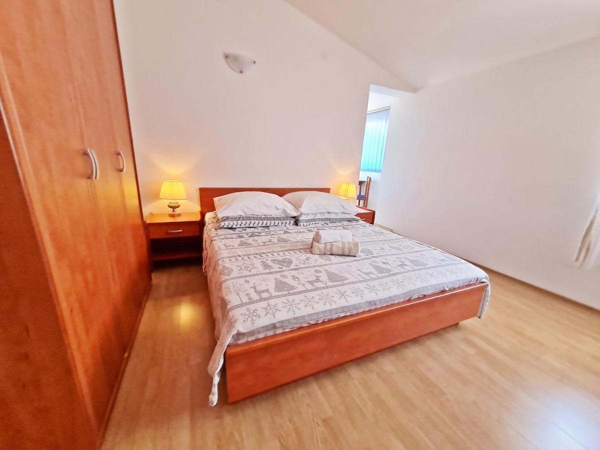 Rooms And Apartments Porat สโตเบรช ภายนอก รูปภาพ