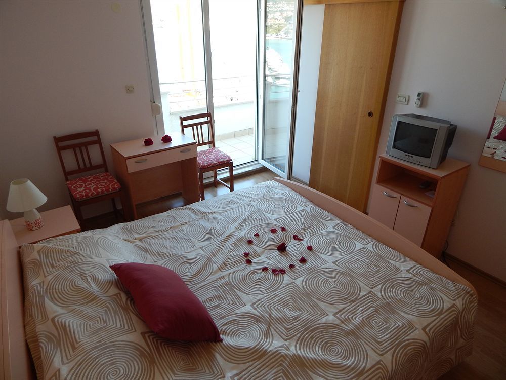 Rooms And Apartments Porat สโตเบรช ภายนอก รูปภาพ