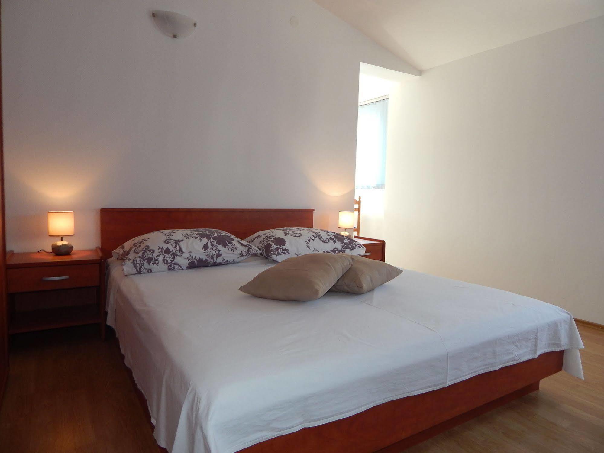 Rooms And Apartments Porat สโตเบรช ภายนอก รูปภาพ